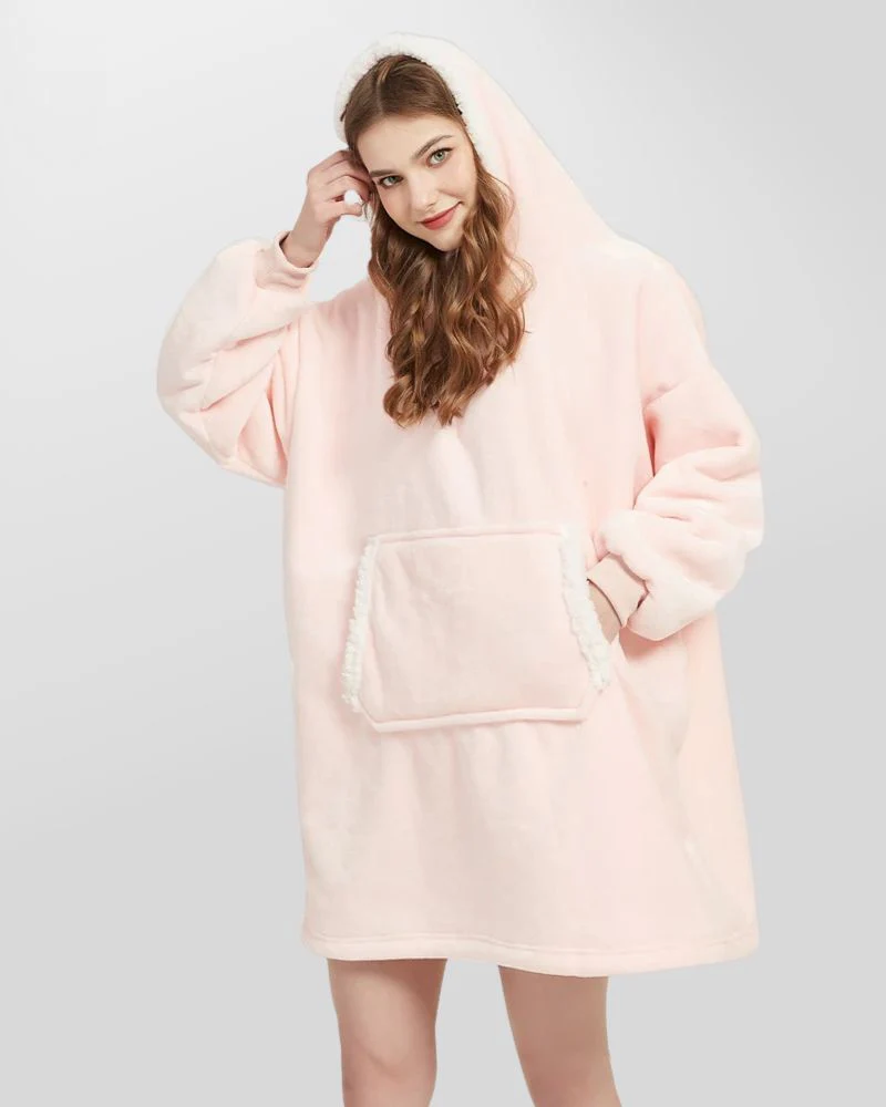 Ciepła kocobluza z kapturem i kieszonką - Image 9