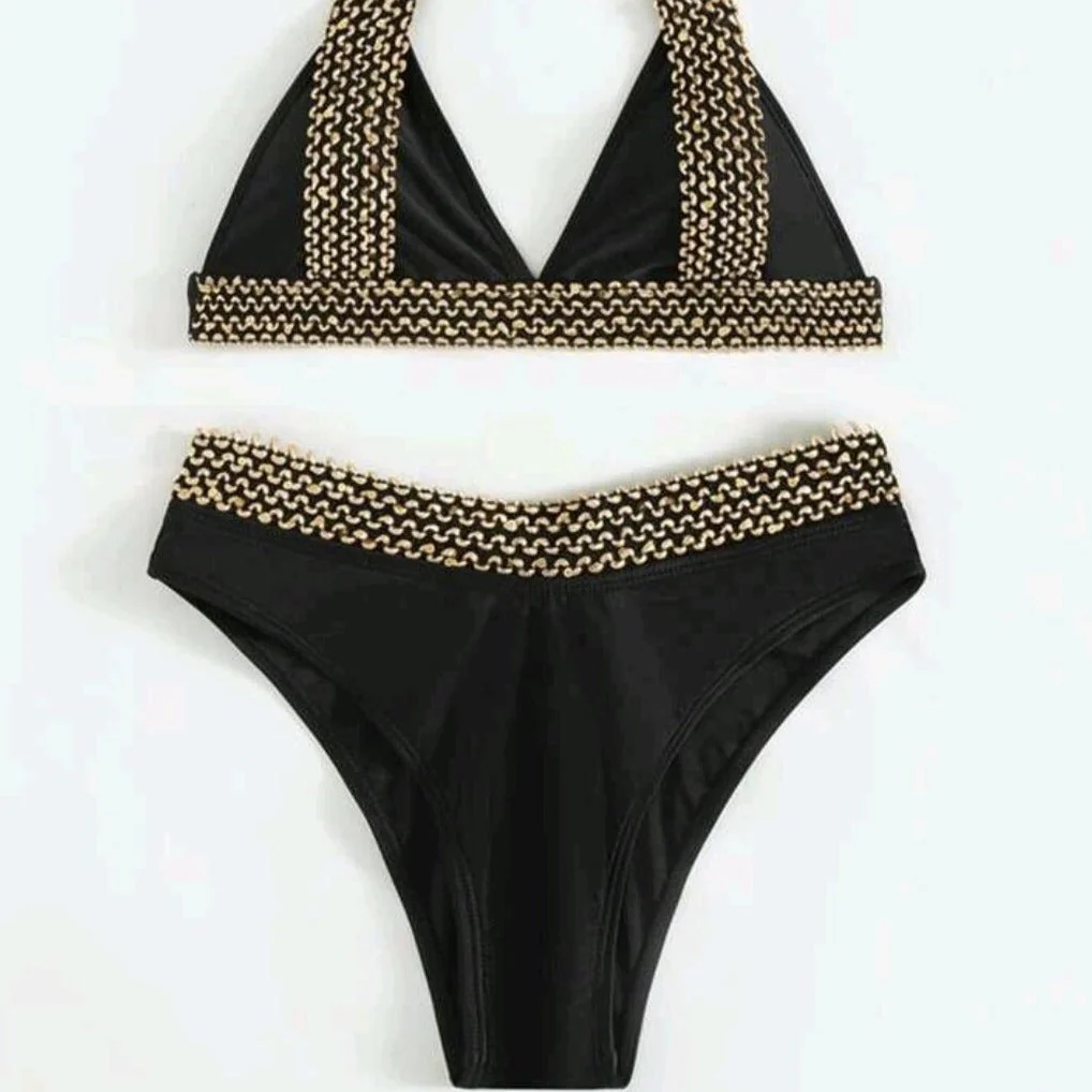 Dwuczęściowy strój kąpielowy bikini ze złotym zdobieniem - Image 2