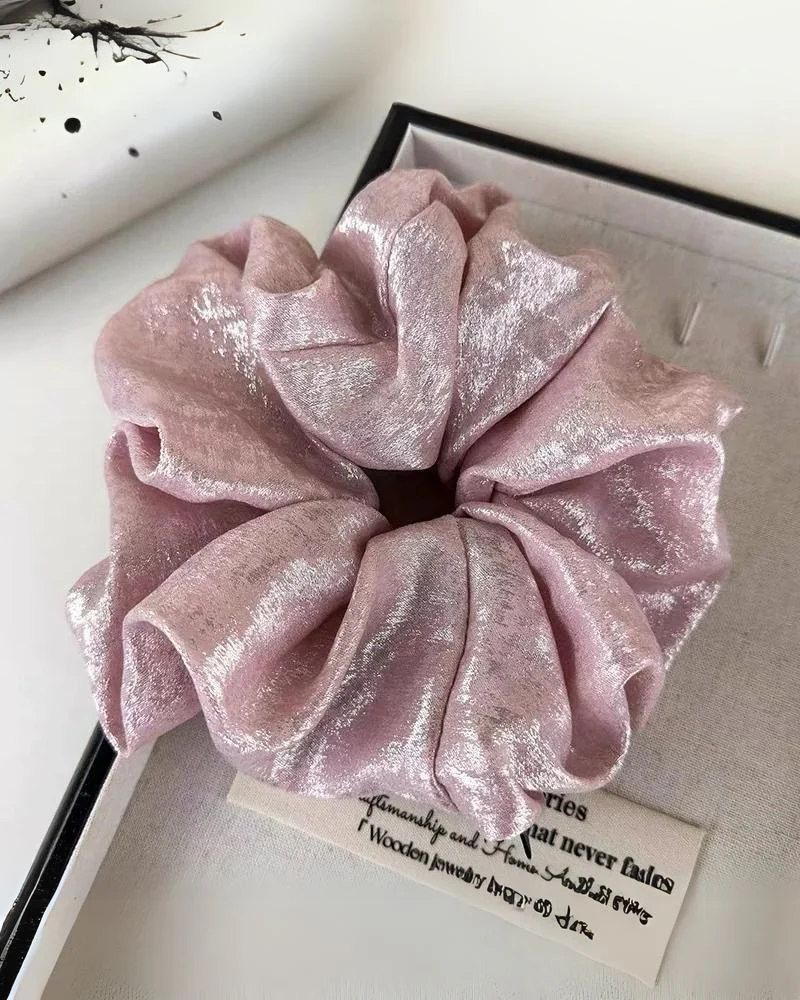Frotka do włosów scrunchie połyskująca - Image 3