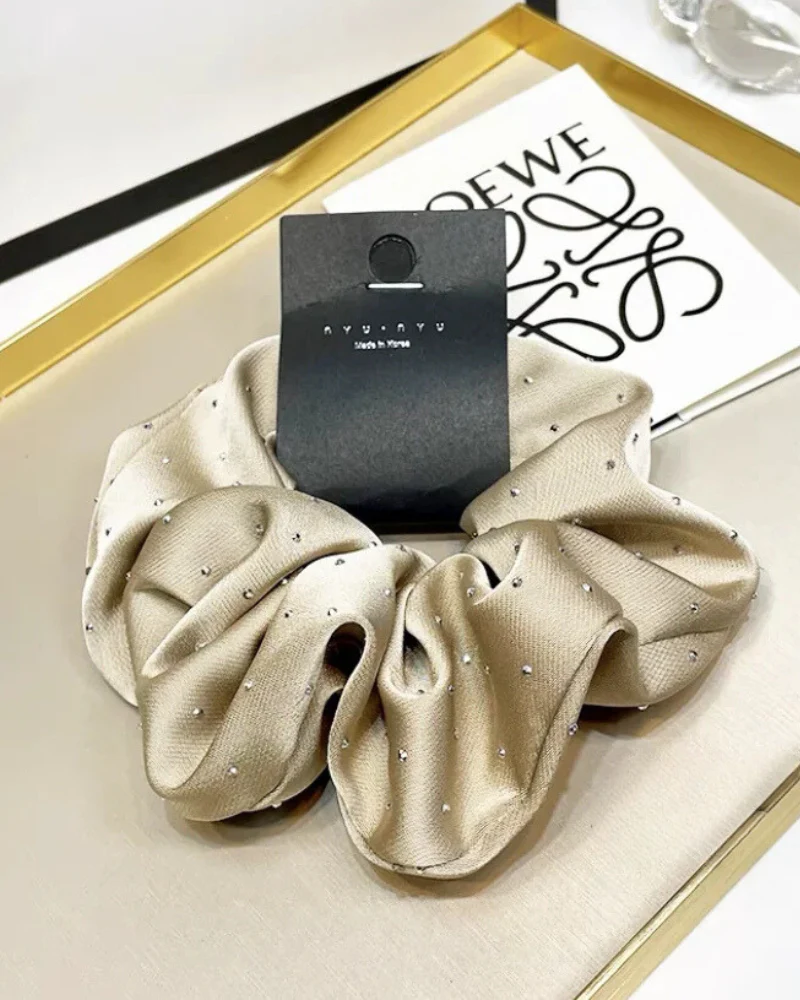 Frotka do włosów scrunchie z połyskującymi drobinkami - Image 6