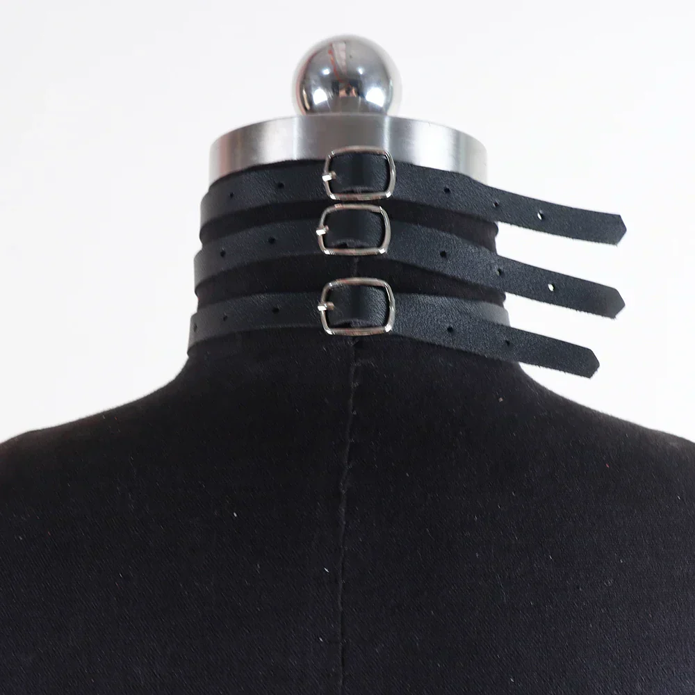 Choker w motywie harnessu z regulowanymi paskami - Image 4