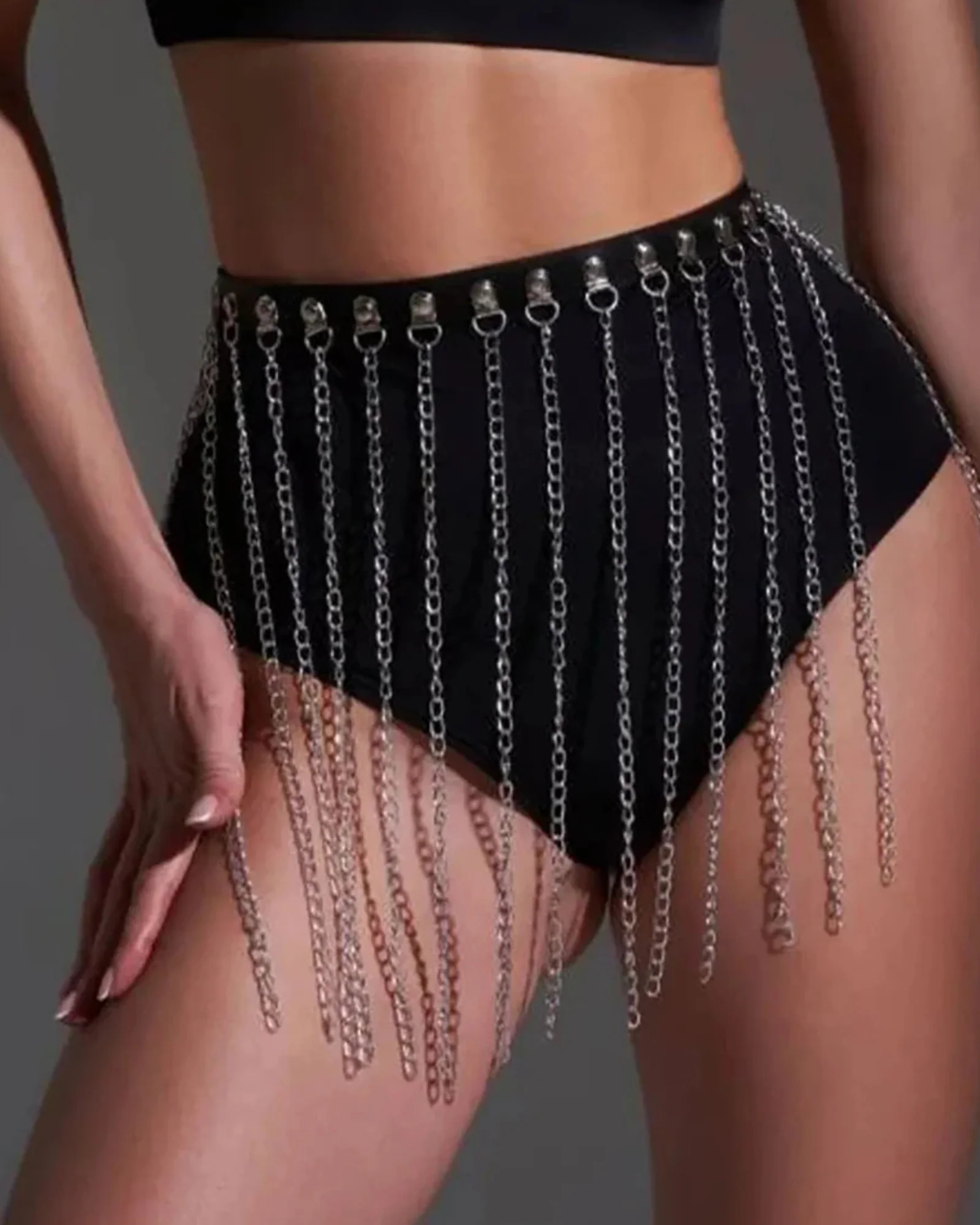 Harness z łańcuszków