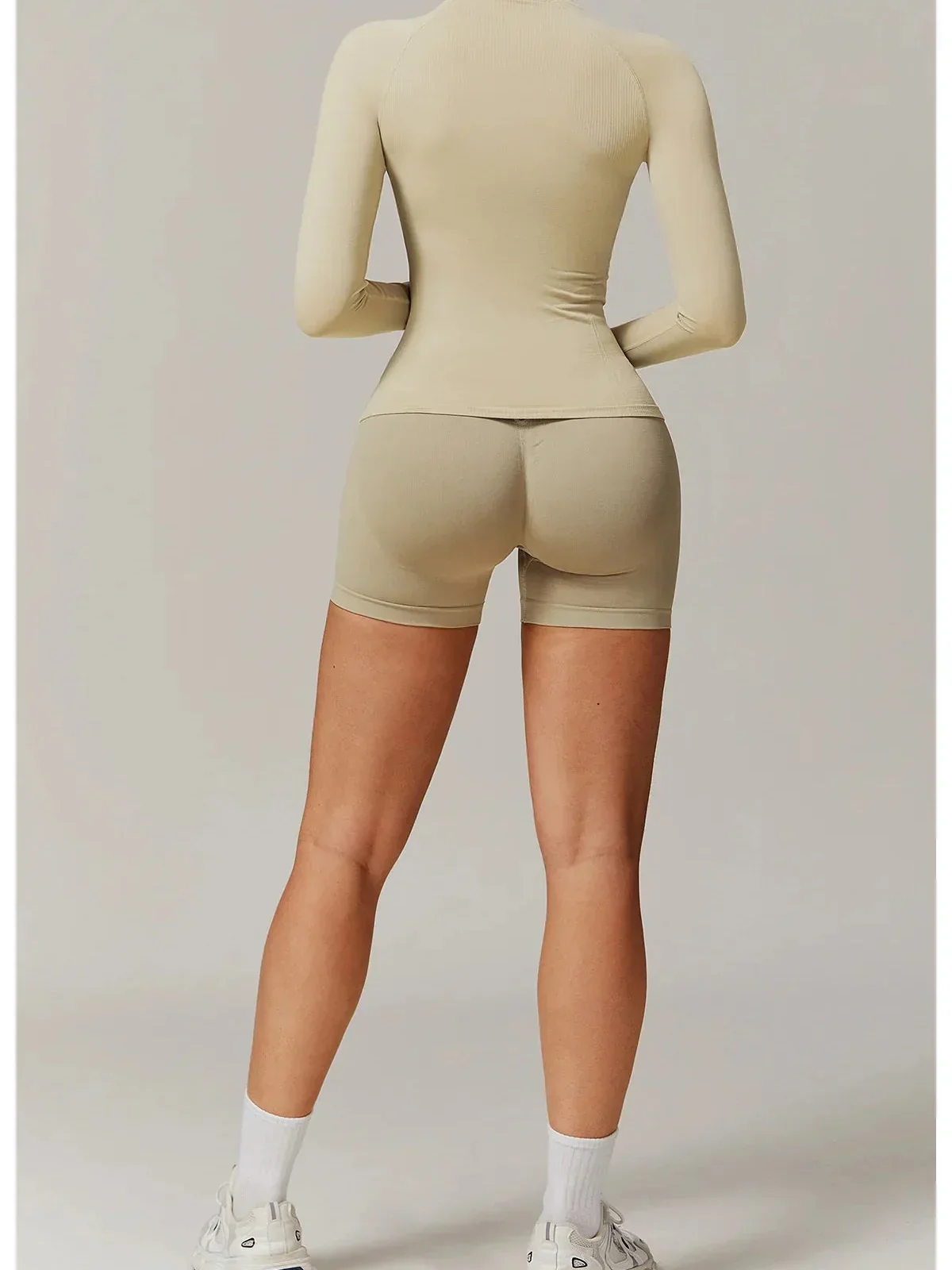 Top sportowy - Image 19