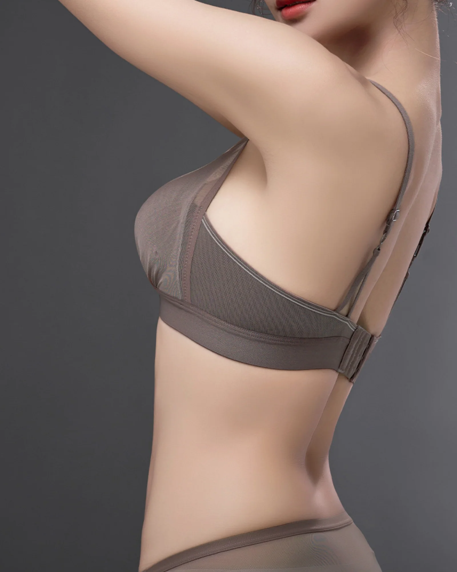 Miękki biustonosz bralette z siateczką - Image 6