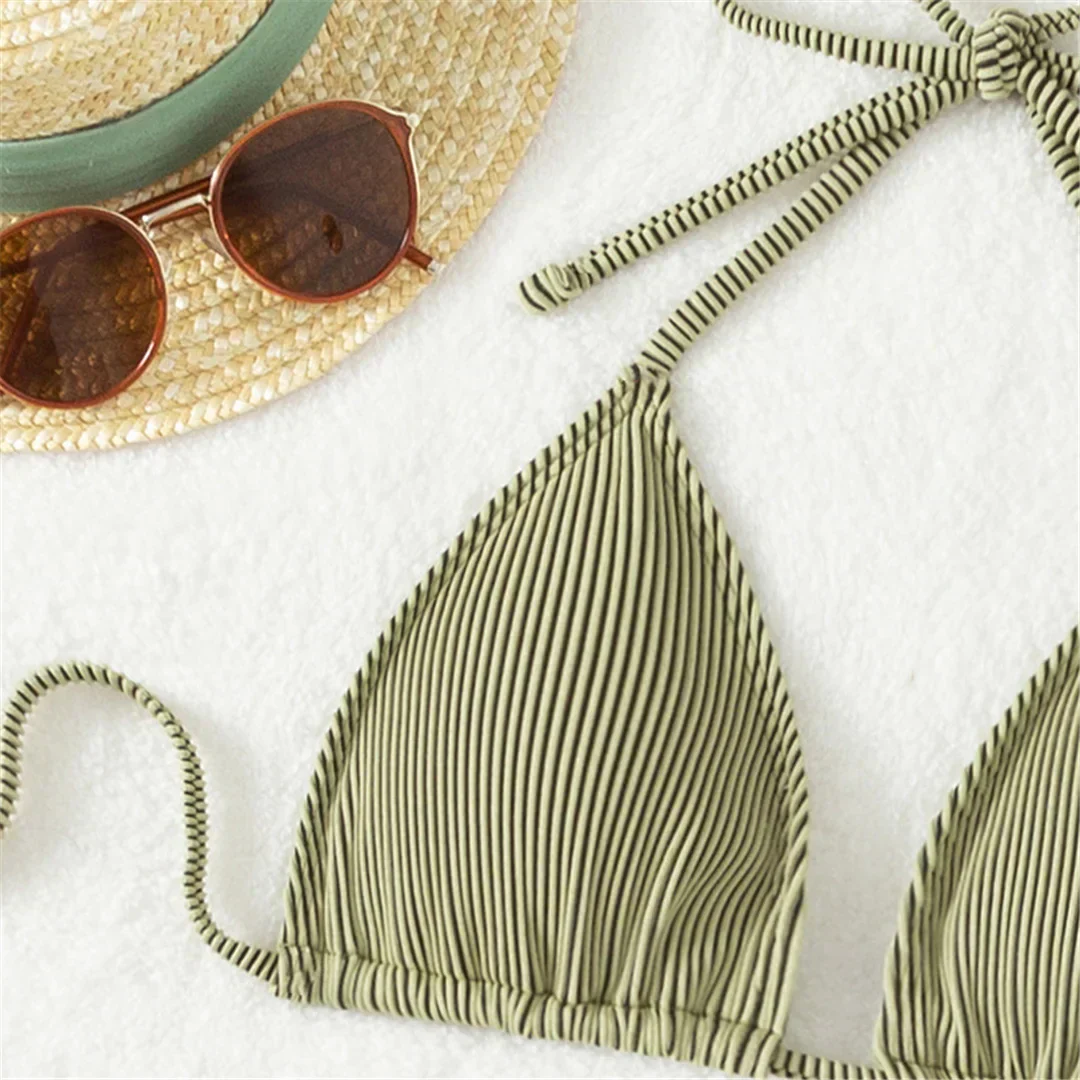 Prążkowane bikini ze spódniczką - Image 11