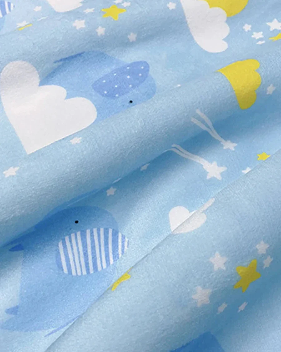 Puchata kocobluza oversize z kapturem i kieszonką - Image 13