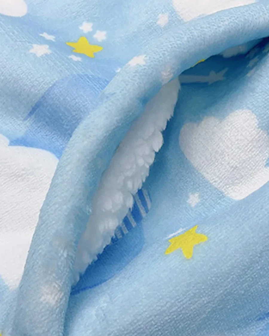 Puchata kocobluza oversize z kapturem i kieszonką - Image 9