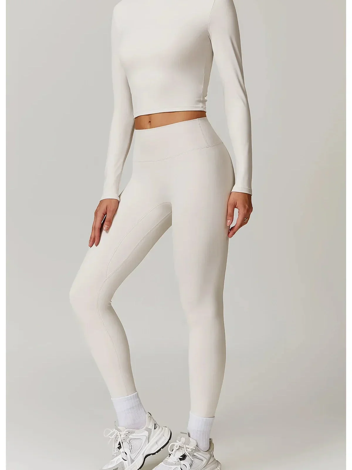 Top sportowy - Image 19