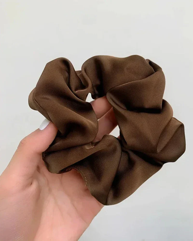 Satynowa frotka do włosów scrunchie - Image 7