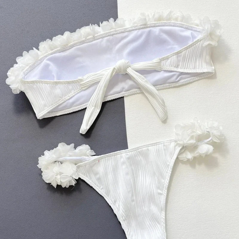 Teksturowany dwuczęściowy strój kąpielowy bikini z ozdobnymi kwiatami - Image 4