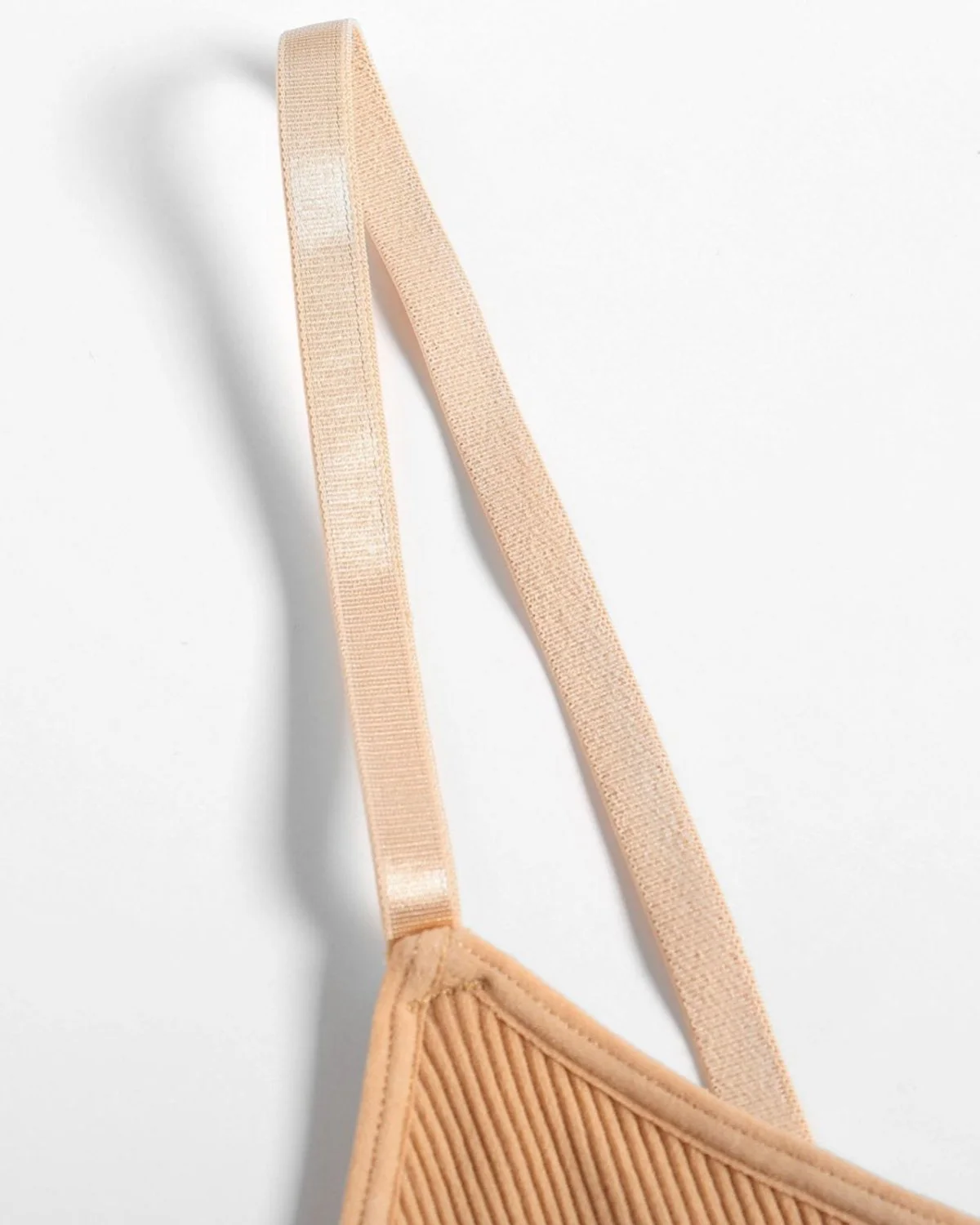 Wygodny komplet bielizny z prążkowanego materiału - Image 6